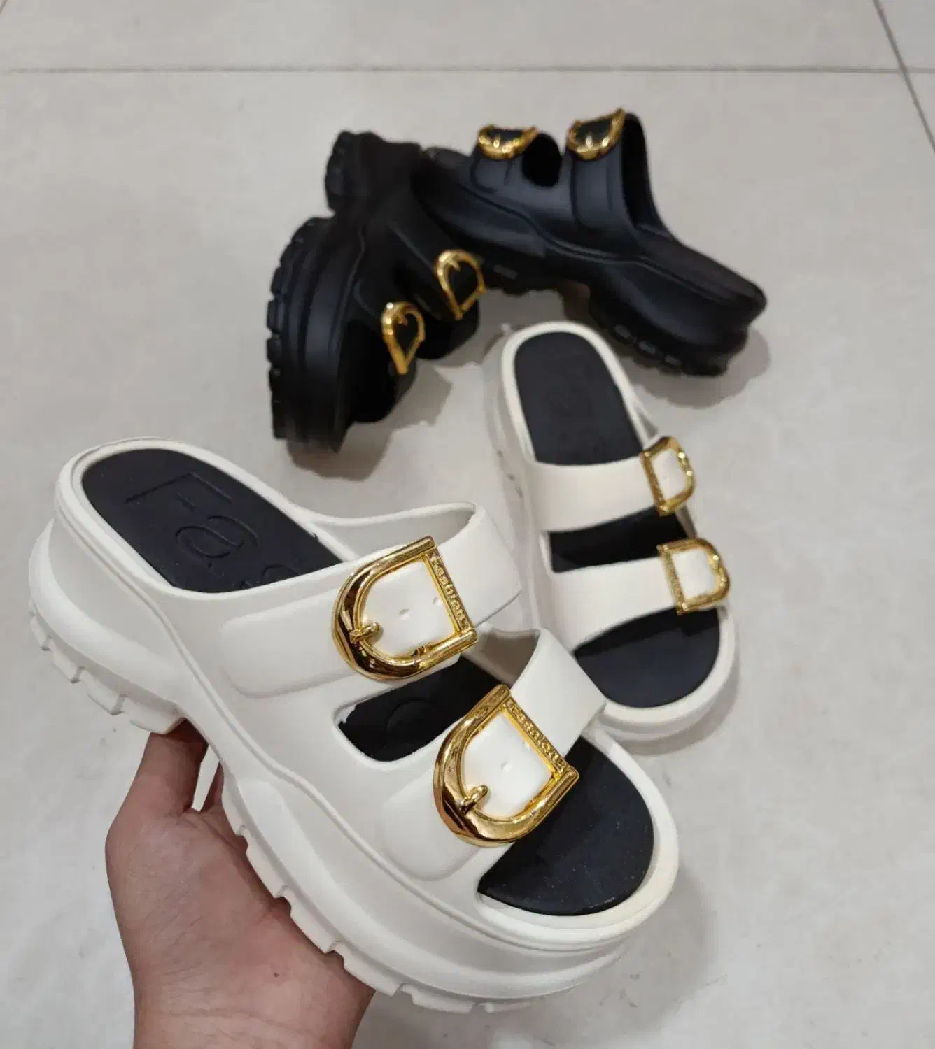 انواع دمپایی و صندل زنانه|کیف، کفش، کمربند|اهواز, گلستان|دیوار