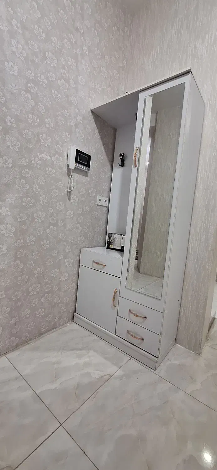 جاکفشی سالم و در حد|جاکفشی، کمد، دراور|احمدآبادمستوفی, |دیوار