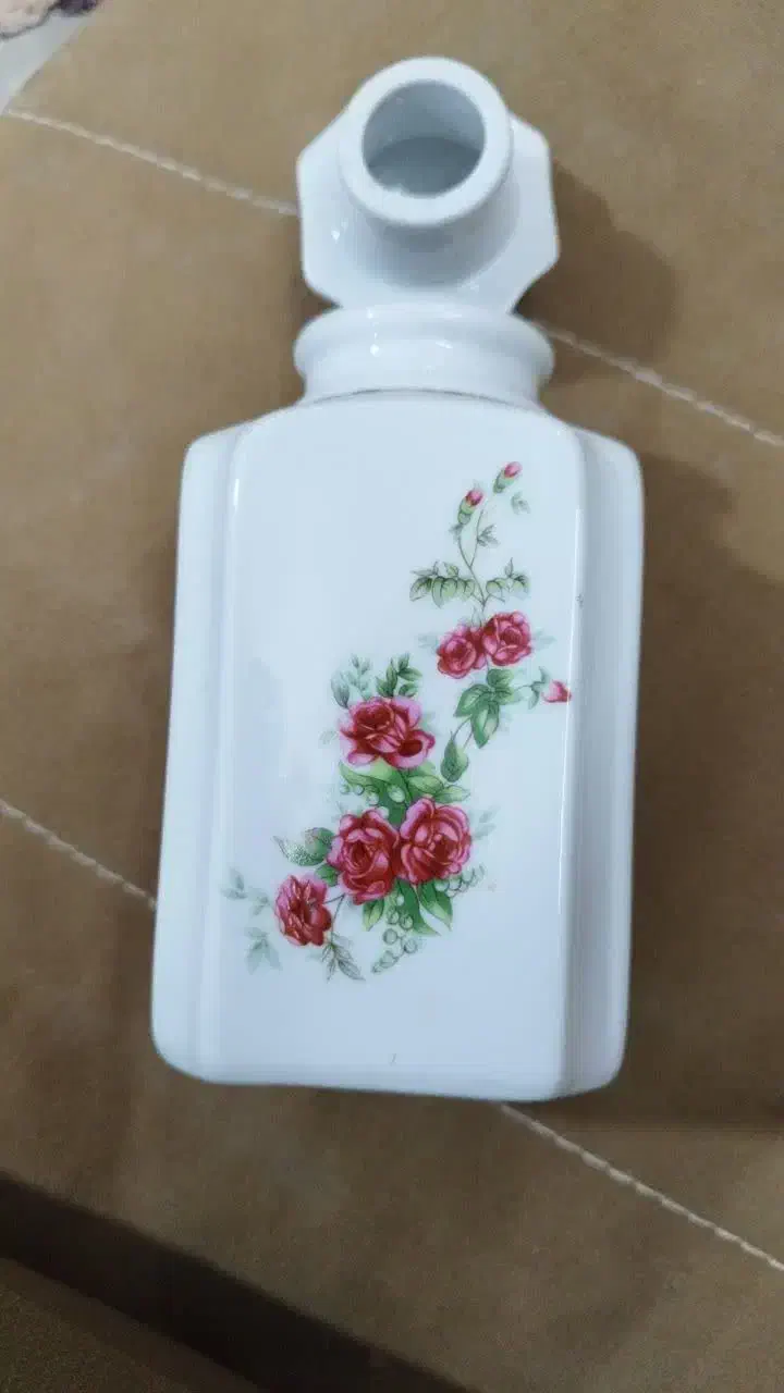 چای دان گل قرمز|کلکسیون اشیاء عتیقه|بروجرد, |دیوار