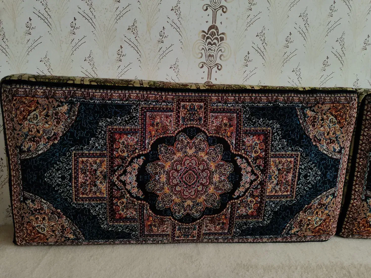 دوجفت پشتی سرمه ای ۷۰۰ شانه|پشتی|همدان, |دیوار