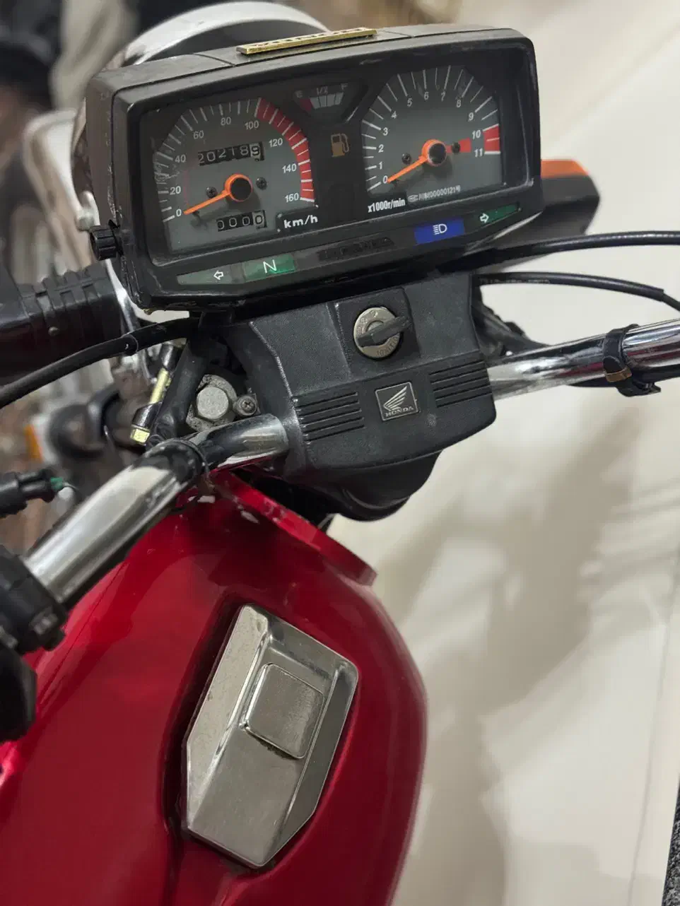 هوندا سی جی ال ژاپن|موتورسیکلت|ساری, |دیوار