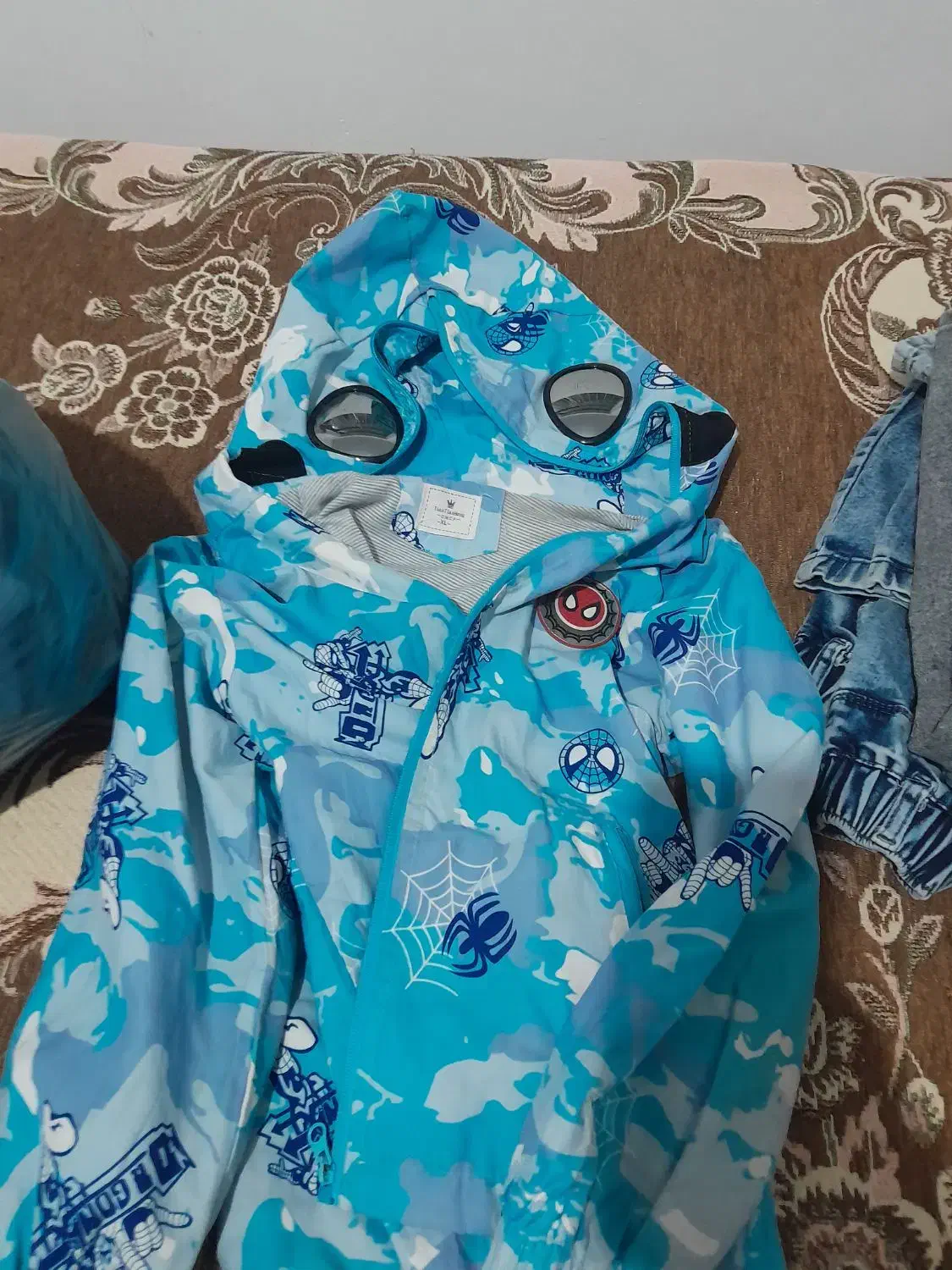 فروش لباس بچگانه|کفش و لباس بچه|لاهیجان, کوی زمانی|دیوار