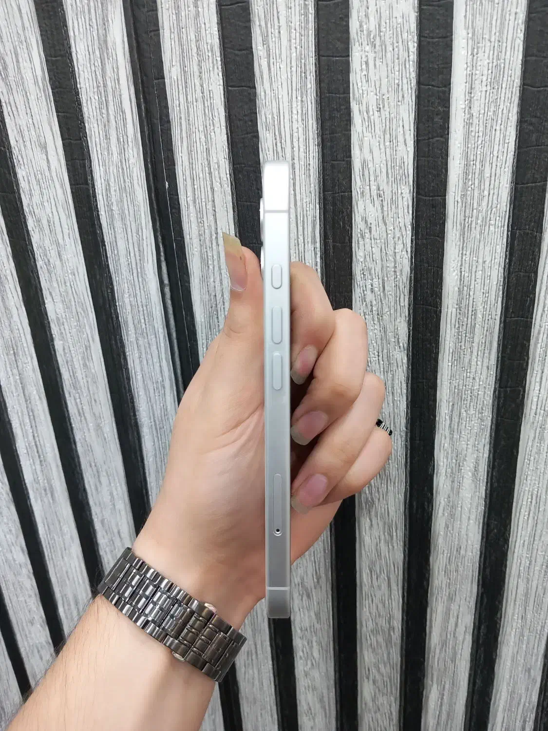 آیفون 16 نرمال CH 128G.دوماه کارکرد|موبایل|رشت, چله خانه|دیوار