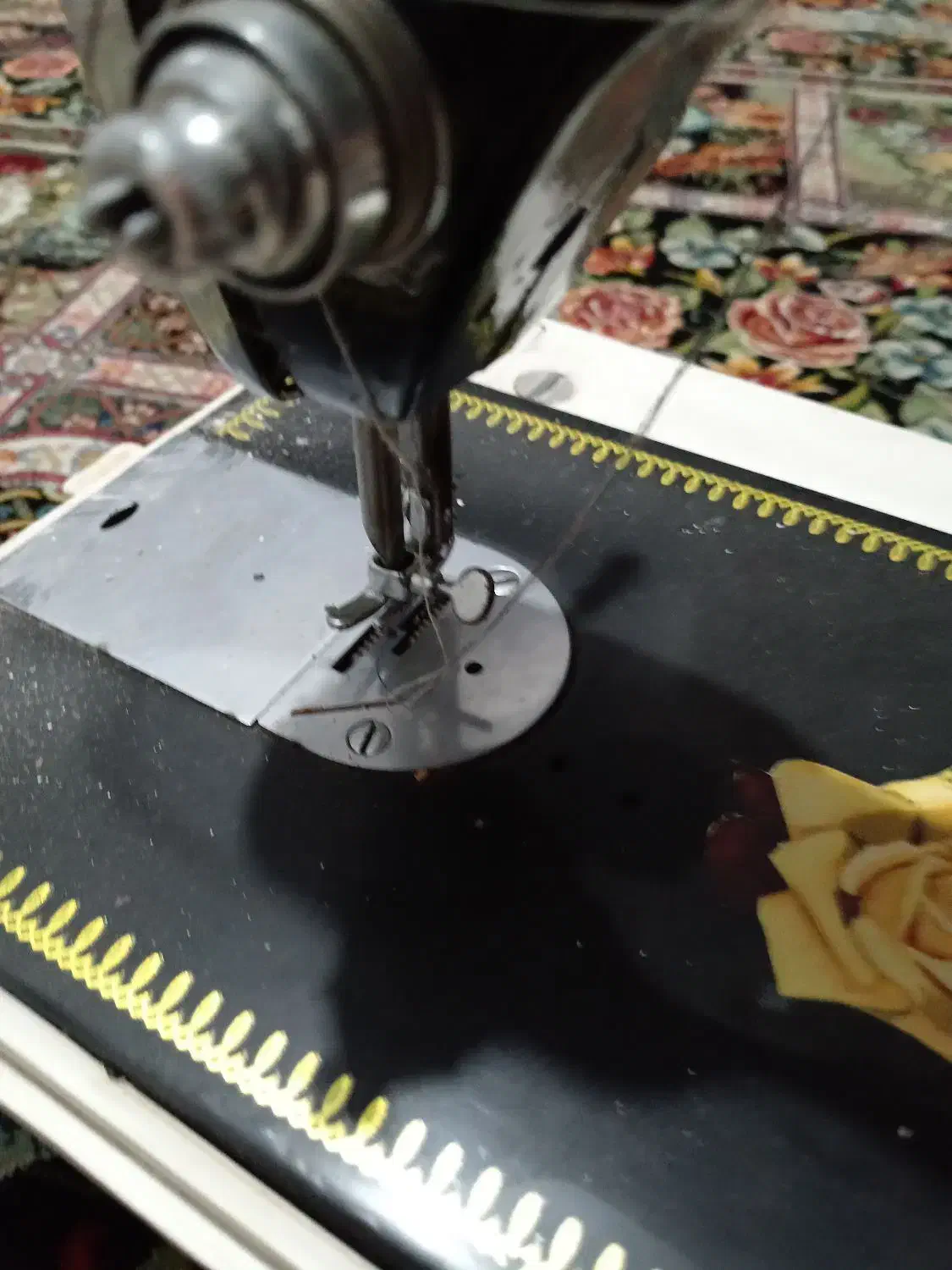 چرخ خیاطی دستی اصلی|چرخ خیاطی و ریسندگی|رشت, شهرک شهید مفتح|دیوار