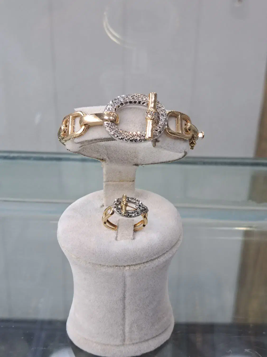 ست دستبند النگویی و انگشتر هرمس|جواهرات|قم, نیروگاه|دیوار