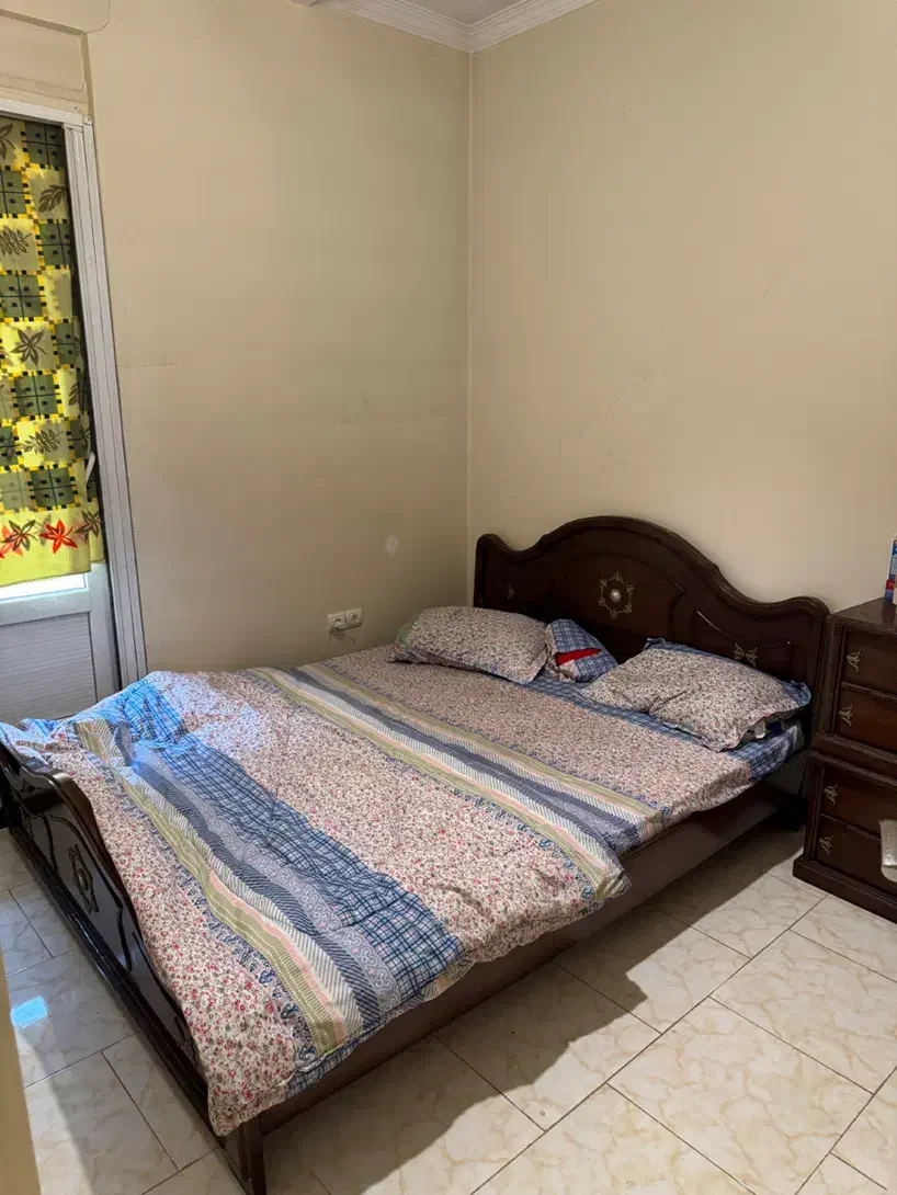 فروش مبل نیم ست و تختخواب ۲ نفره و ۳ عدد تشک|مبلمان خانگی و میز عسلی|تهران, دستغیب|دیوار