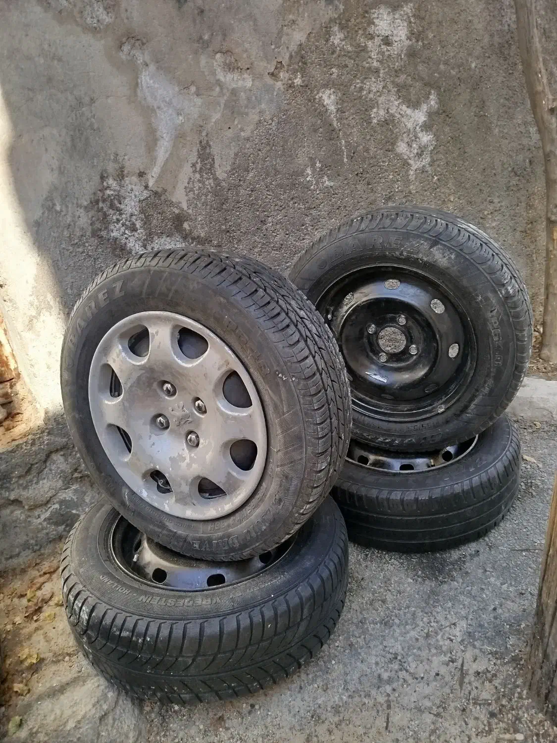 فروش رینگ و لاستیک درحد|قطعات یدکی و لوازم جانبی|شیراز, شهدای شهرک سعدی|دیوار