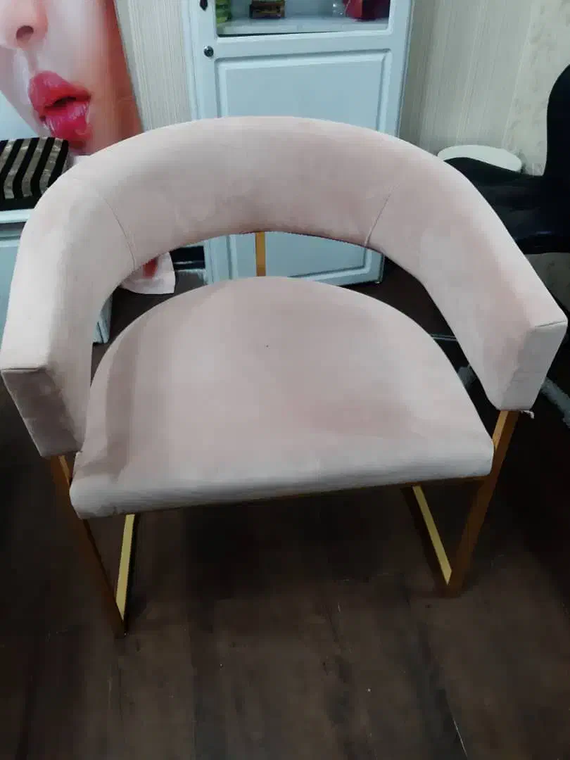 یک صندلی چرخان اداری و ۱۲ عددصندلی ثابت پایه آهنی|صندلی و نیمکت|بندر ماهشهر, |دیوار