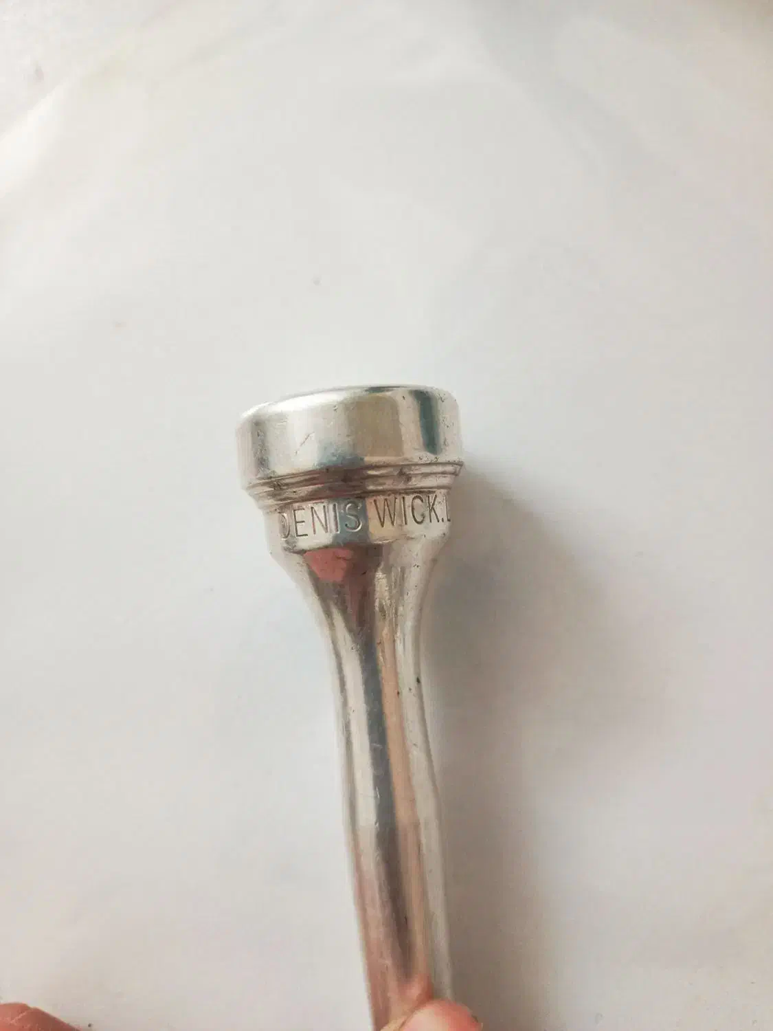 سرسازدنیس ویک فوربی|سازهای بادی|مبارکه, |دیوار