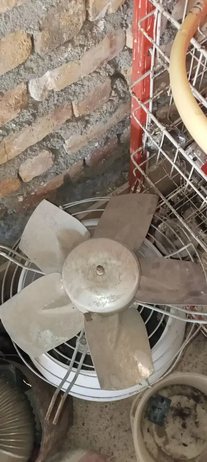 هواکش صنعتی|پنکه و تصفیه‌کنندهٔ هوا|کمیجان, |دیوار