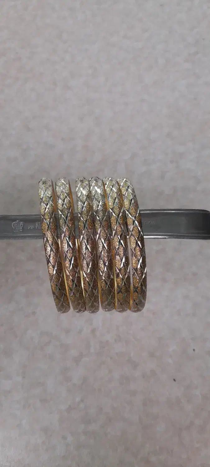 النگو|بدلیجات|کرج, بنیاد|دیوار