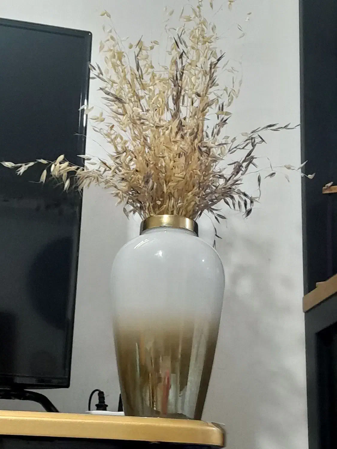 گلدان شیشه‌ای با گل خشک شیک و نو|صنایع دستی و سایر لوازم تزئینی|مشهد, خواجه ربیع|دیوار