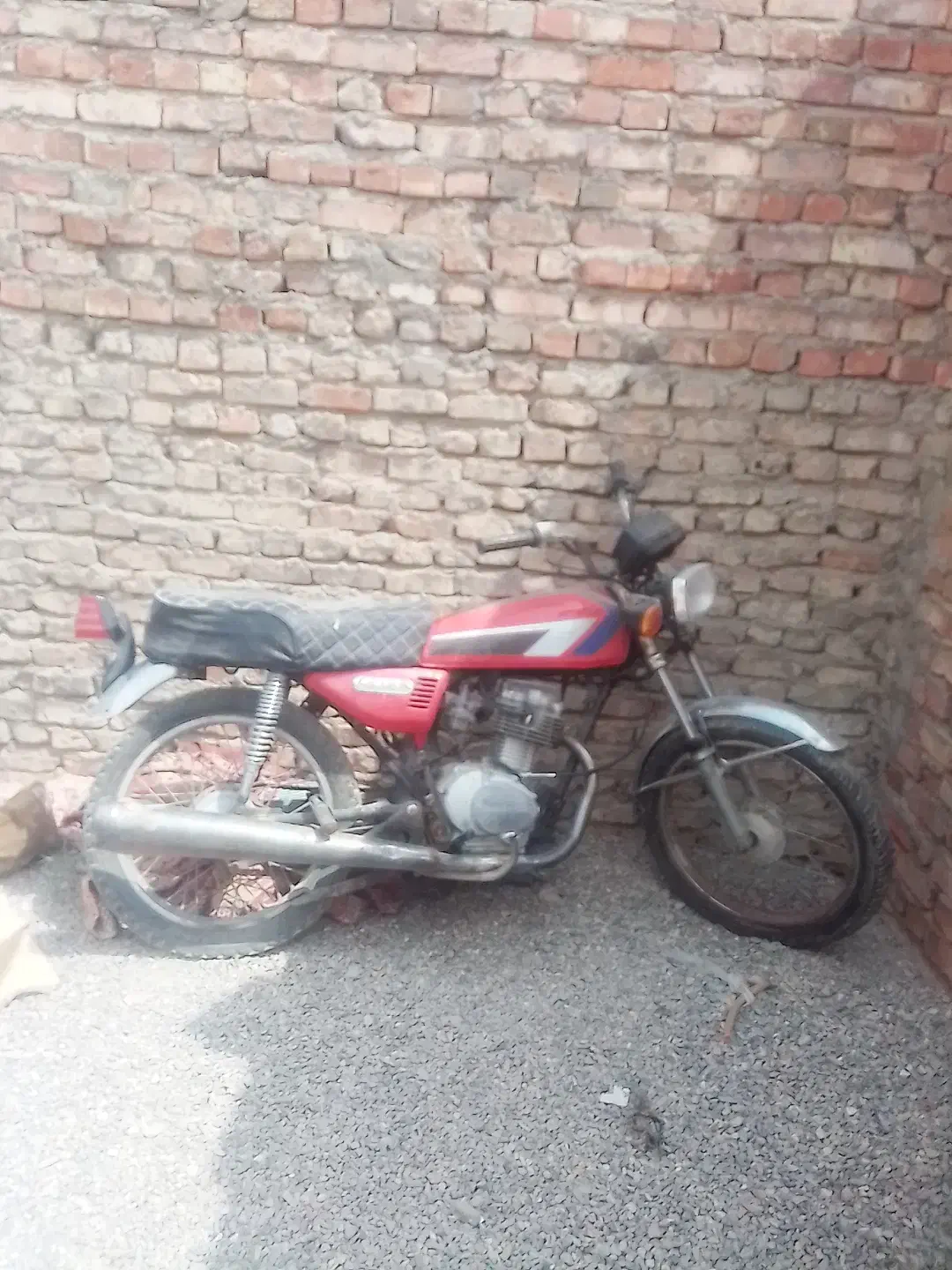 موتور هندا|موتورسیکلت|خاش, |دیوار