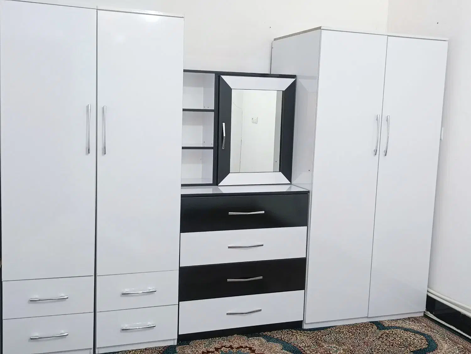 یک سری کمد و کابینت|جاکفشی، کمد، دراور|جوانرود, |دیوار