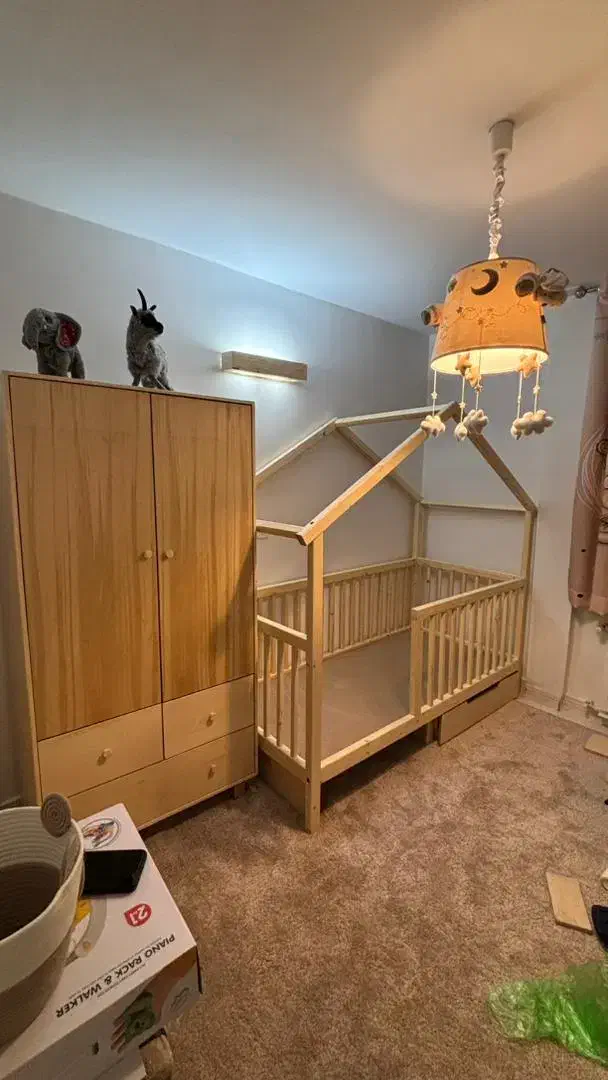 تخت منتسوری کودک|تخت و صندلی بچه|تهران, جوانمردان (اندیشه)|دیوار