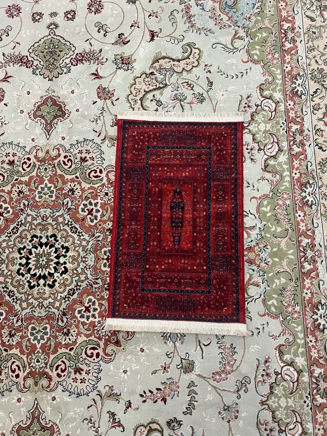 فرش دایره ای ۱/۵ متر و پادر|فرش|کرج, جهان‌شهر|دیوار