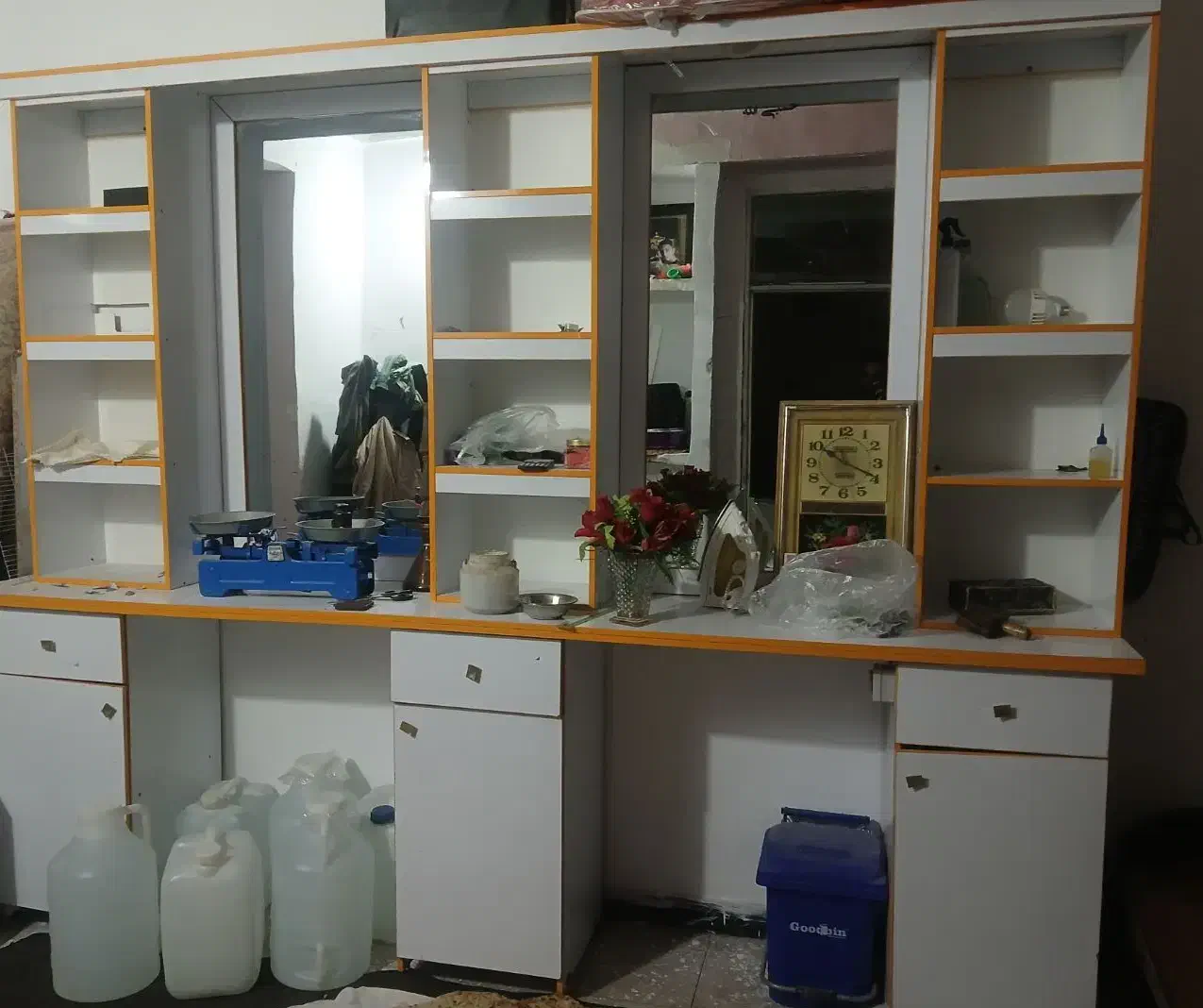 دکور برایه ارایشگاه|آرایشگاه و سالن‌های زیبایی|رفسنجان, |دیوار