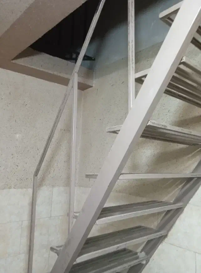 خانه همکف و سوییت روزانه تعدادکم. وزیاد تا20نفر|اجارهٔ کوتاهمدت آپارتمان و سوئیت|کرمان, |دیوار