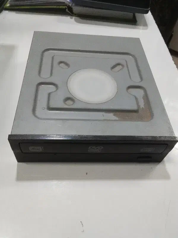 لوازمات و وسایل کالای دیجیتال نیاز به تعمیر|قطعات و لوازم جانبی رایانه|یزد, |دیوار