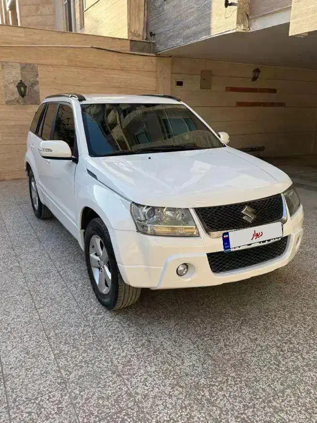 ویتارا 2400 اتومات فول (کلاس۸)|خودرو سواری و وانت|مشهد, دانشجو|دیوار