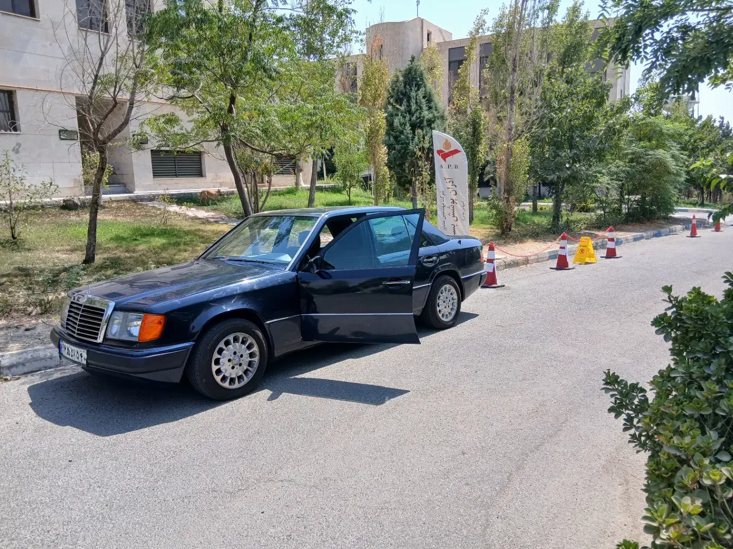 مرسدس بنز   W124 مدل 1992 ترخیص 2005 اتومات|خودرو سواری و وانت|تهران, یوسف‌آباد|دیوار