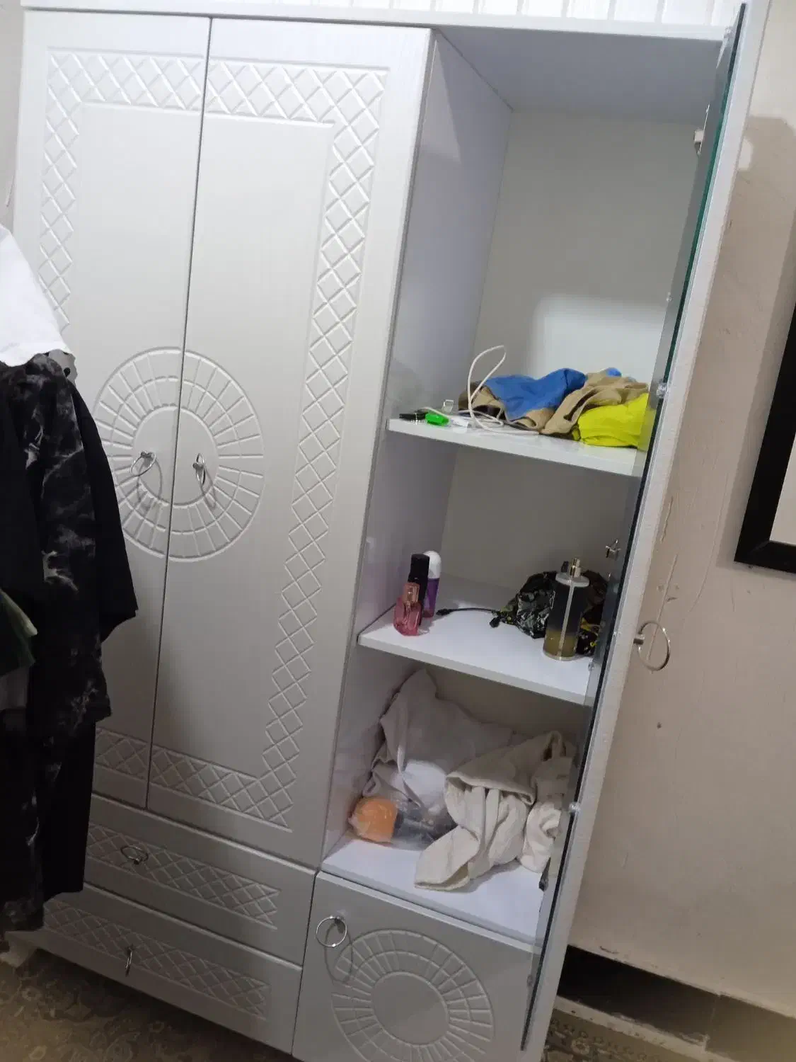 کمد لباسی|تخت و سرویس خواب|دوگنبدان, |دیوار