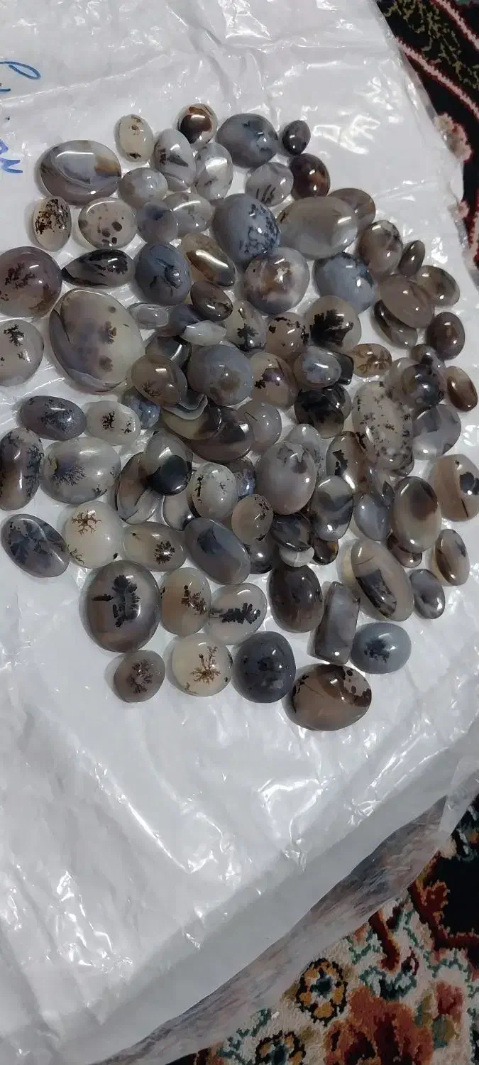 سنگ شجر..۱۰۲عدد|جواهرات|بروجرد, |دیوار