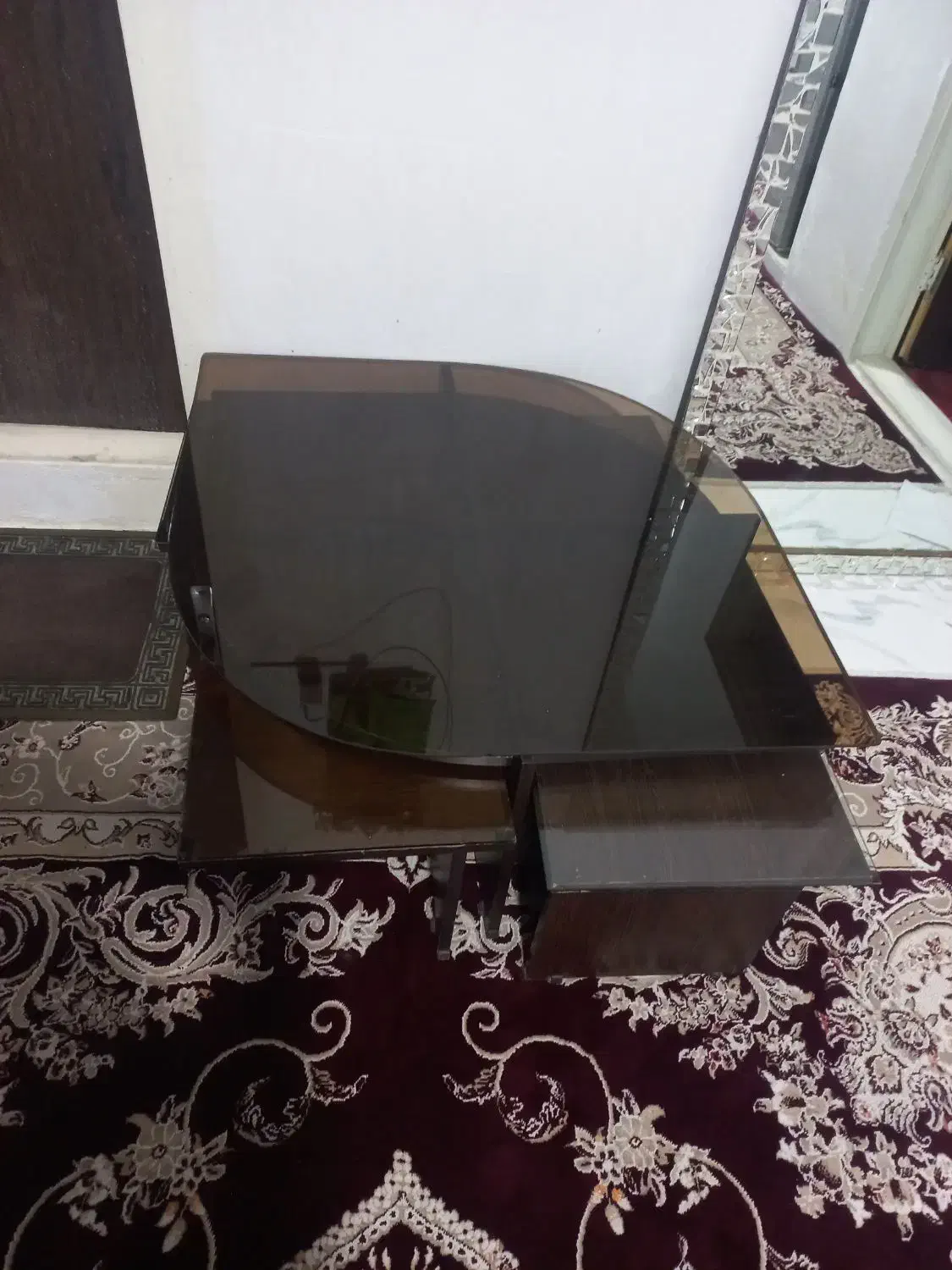 میز عسلی جلو مبلی قهوه ایی رنگ|مبلمان خانگی و میز عسلی|رباطکریم, نصیرشهر|دیوار