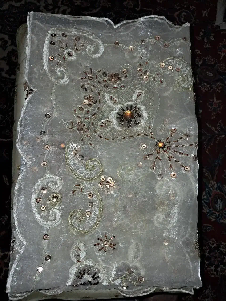 رومیزی پولک دوزی شیک ۳ تکه دونه ۲۰۰ هزاتوم ورق بزن|پرده، رانر، رومیزی|تهران, خواجه نظام الملک|دیوار