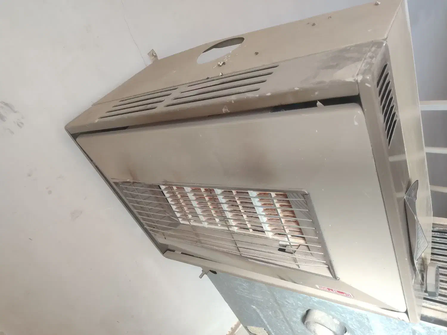 بخاری زمینی و دیواری|بخاری، هیتر، شومینه|قم, چهل درخت|دیوار