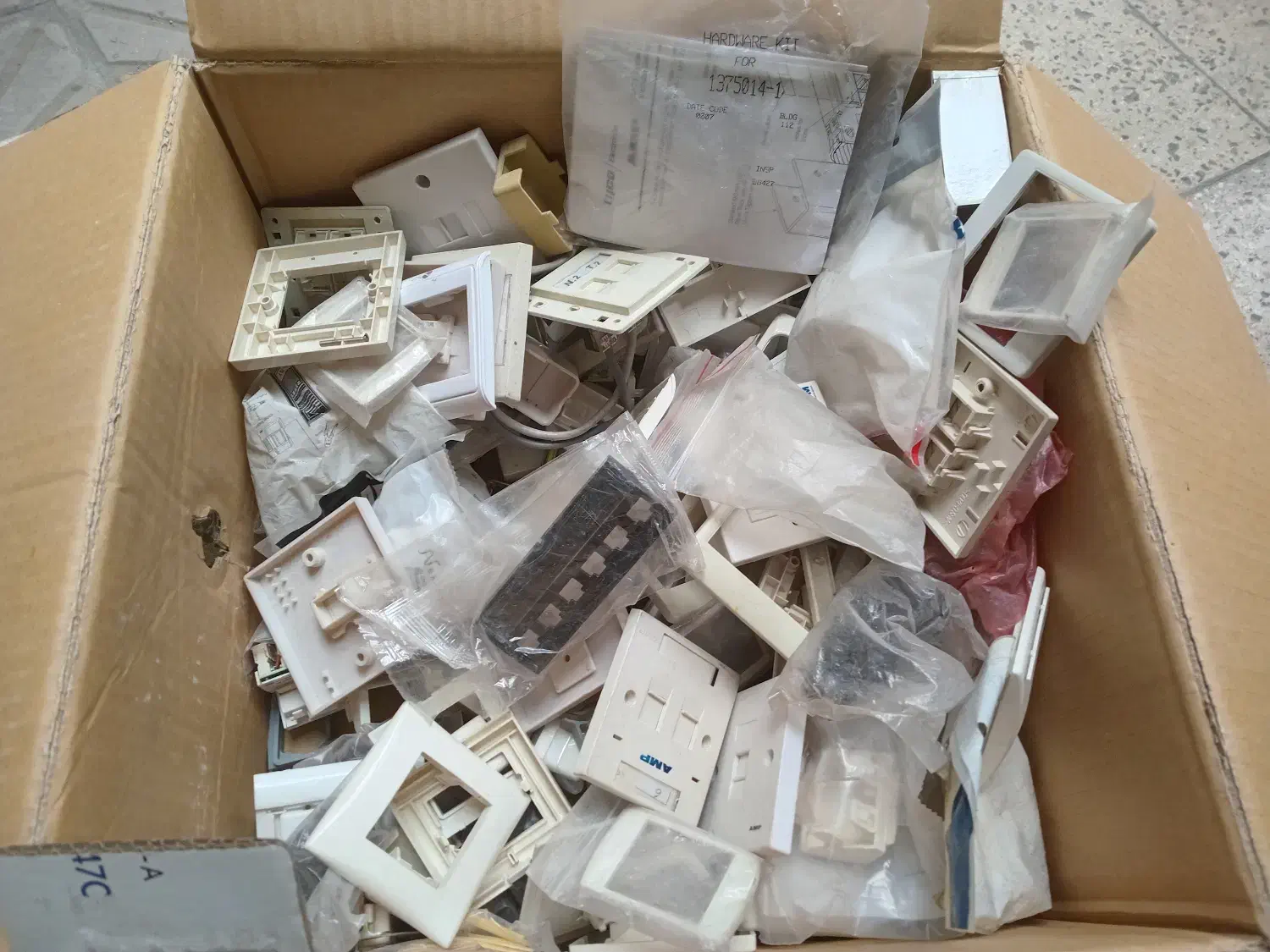 ترانک فیس پلیت پریز شبکه کیستون و نمره سیم حلقه ای|مودم و تجهیزات شبکه|تهران, شوش|دیوار