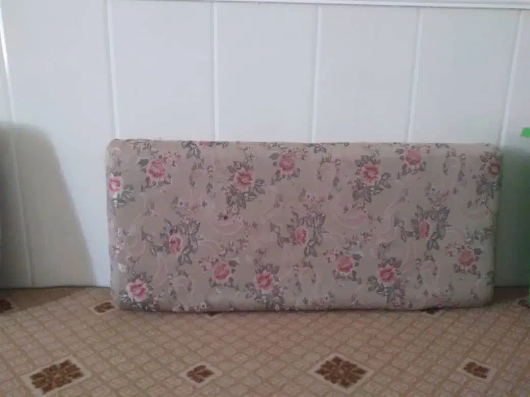 پشتی|پشتی|دهدشت, |دیوار