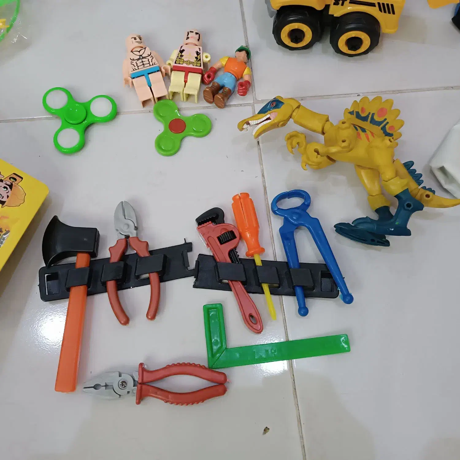 ماشین دایناسور  بازی فکری  کارکیت خلاق باش|اسباب‌‌بازی|ری, دولت‌آباد|دیوار