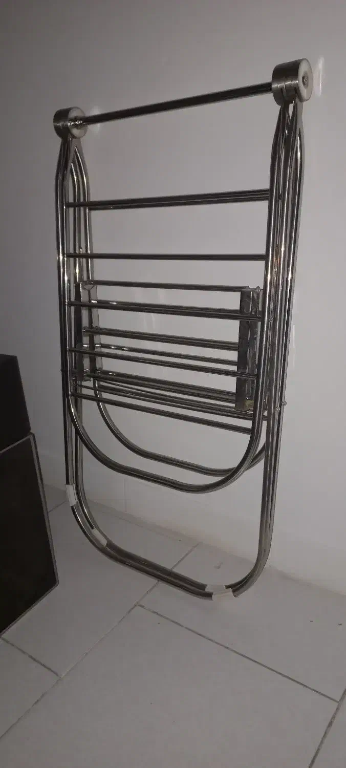 رخت پهن کن تستادرحد نونو|بندرخت و رختآویز|اندیشه, اندیشه فاز ۱|دیوار