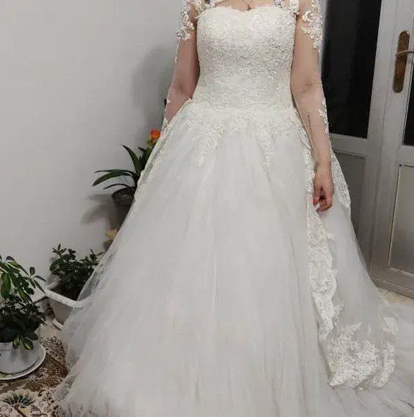 لباس عروس مزونی|لباس|رشت, لاکانی|دیوار