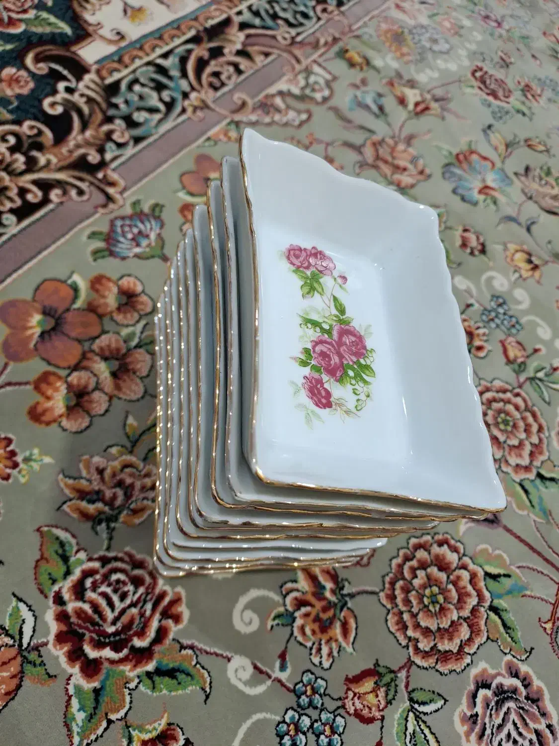 تعدادی لوازم خانه بفروش میرسد..|ظروف سرو و پذیرایی|هشتگرد, هشتگرد قدیم|دیوار