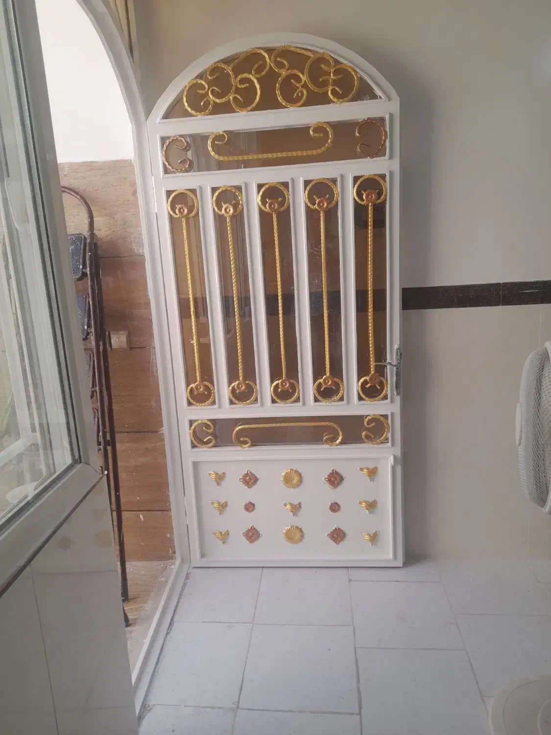 نقاش نقاشی ساختمان وحید تمام نقاط|خدمات پیشه و مهارت|اسلام‌شهر, شهرک واوان|دیوار