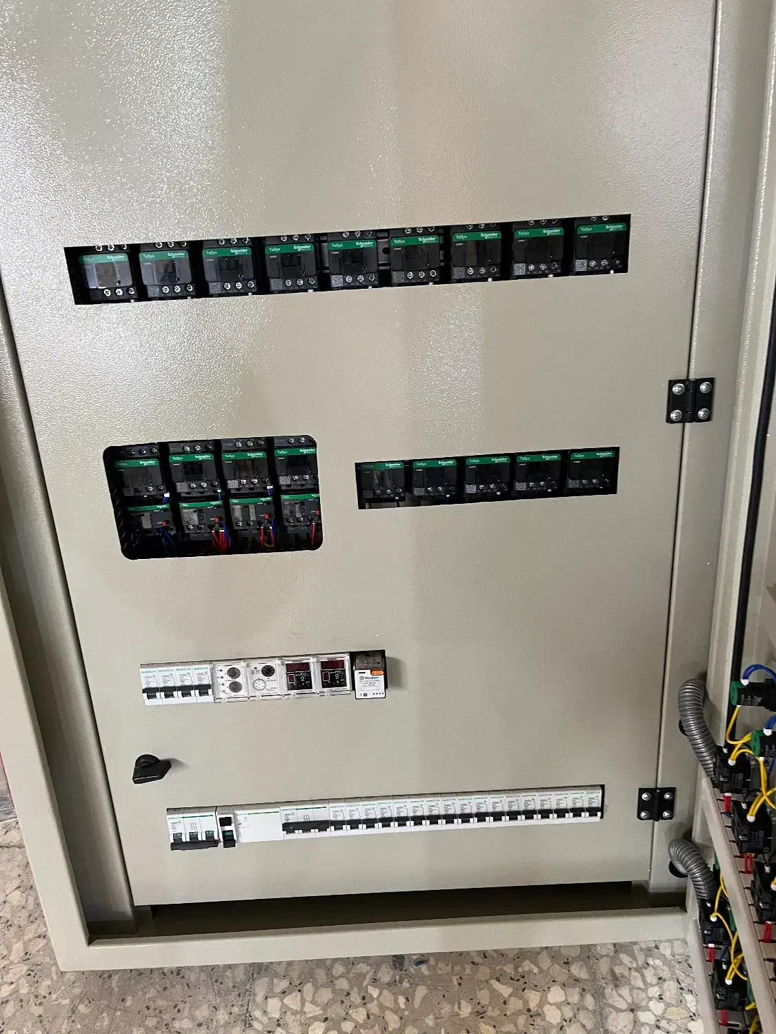 کارگر|استخدام صنعتی، فنی، مهندسی|جاجرود, |دیوار