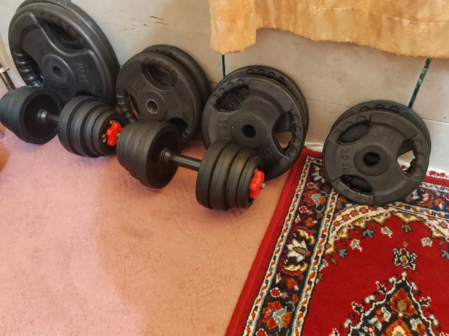 میز پرس و ادوات بدنسازی و دمبل و هالتر|تجهیزات ورزشی|تیران, |دیوار