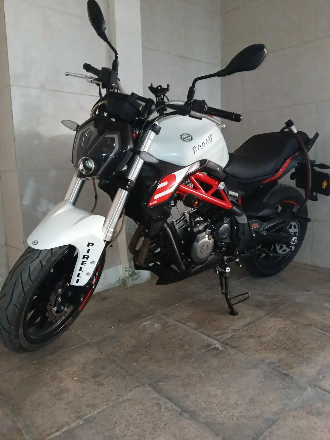 بنلی دوسیلندر ۲۵۰|موتورسیکلت|تهران, ابوذر|دیوار