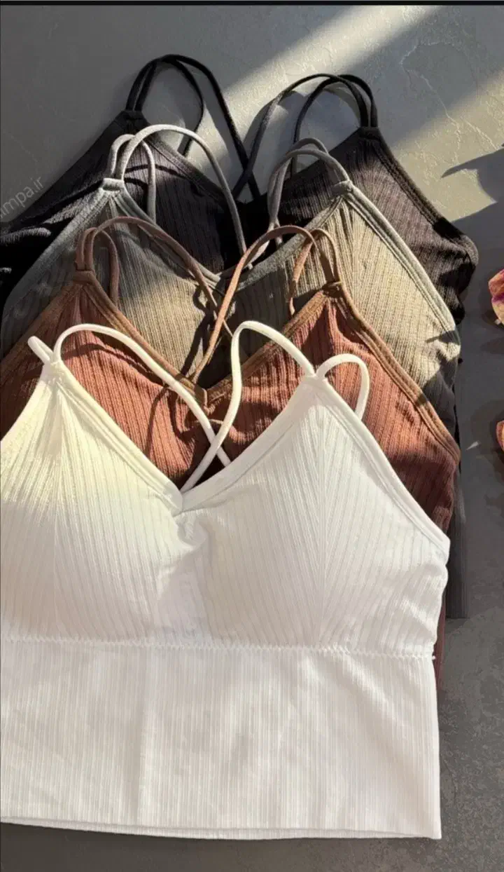 لگ ارتشی، نیمتنه|لباس|کلیبر, |دیوار