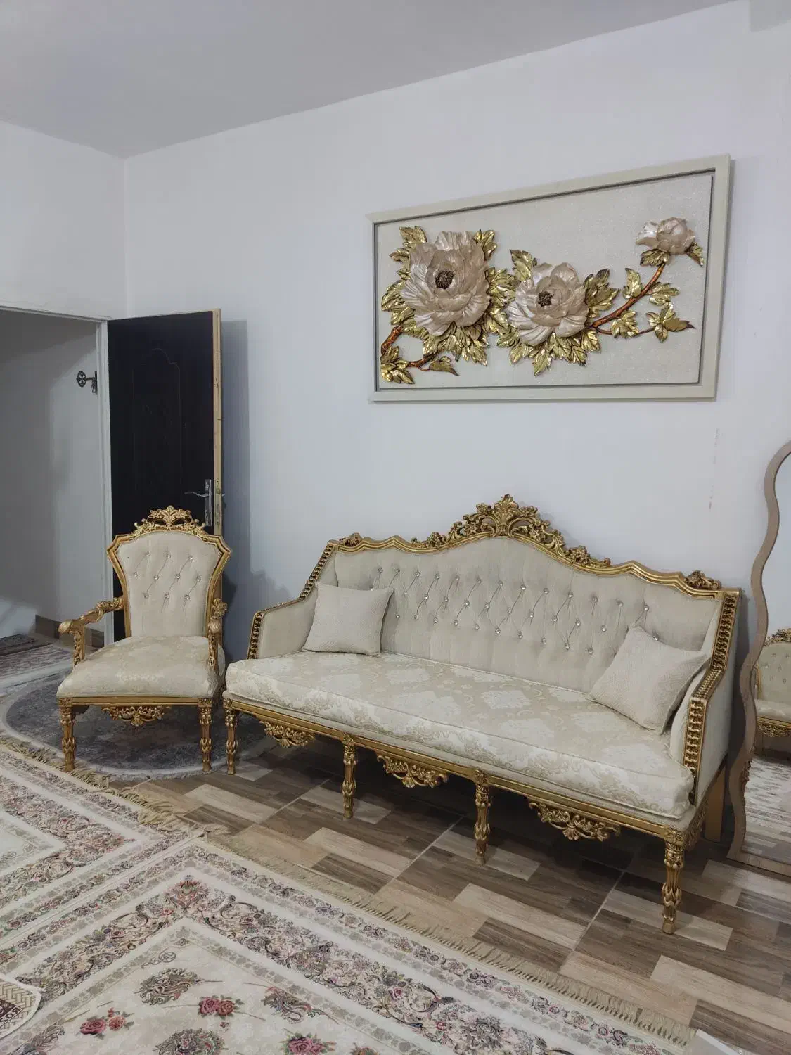 مبل سلطنتی آبشاری جدید در حد نو|مبلمان خانگی و میز عسلی|خرمآباد, |دیوار