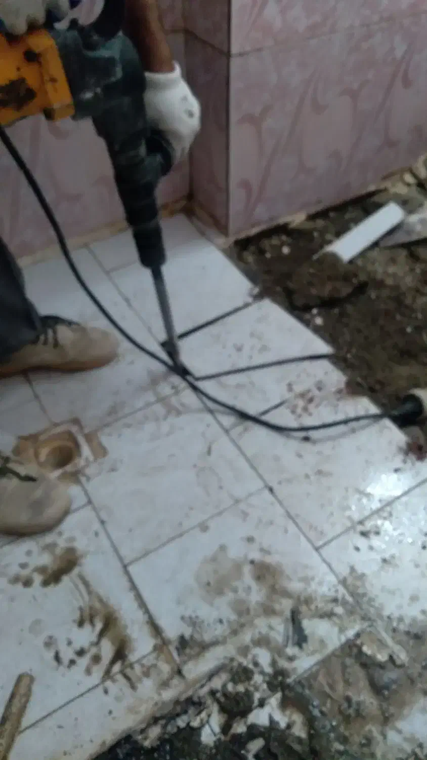 بنایی تعمیرات رفع نم رطوبت کاشیکاری|خدمات پیشه و مهارت|ماهدشت, |دیوار