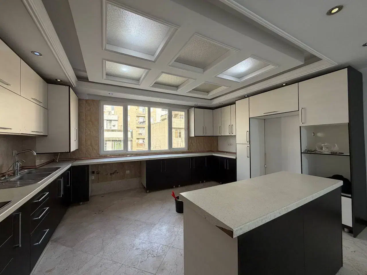 87متر 2خواب ** تخلیه **