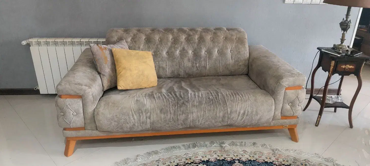 مبل هفت نفره|مبلمان خانگی و میز عسلی|مشهد, چهارچشمه|دیوار