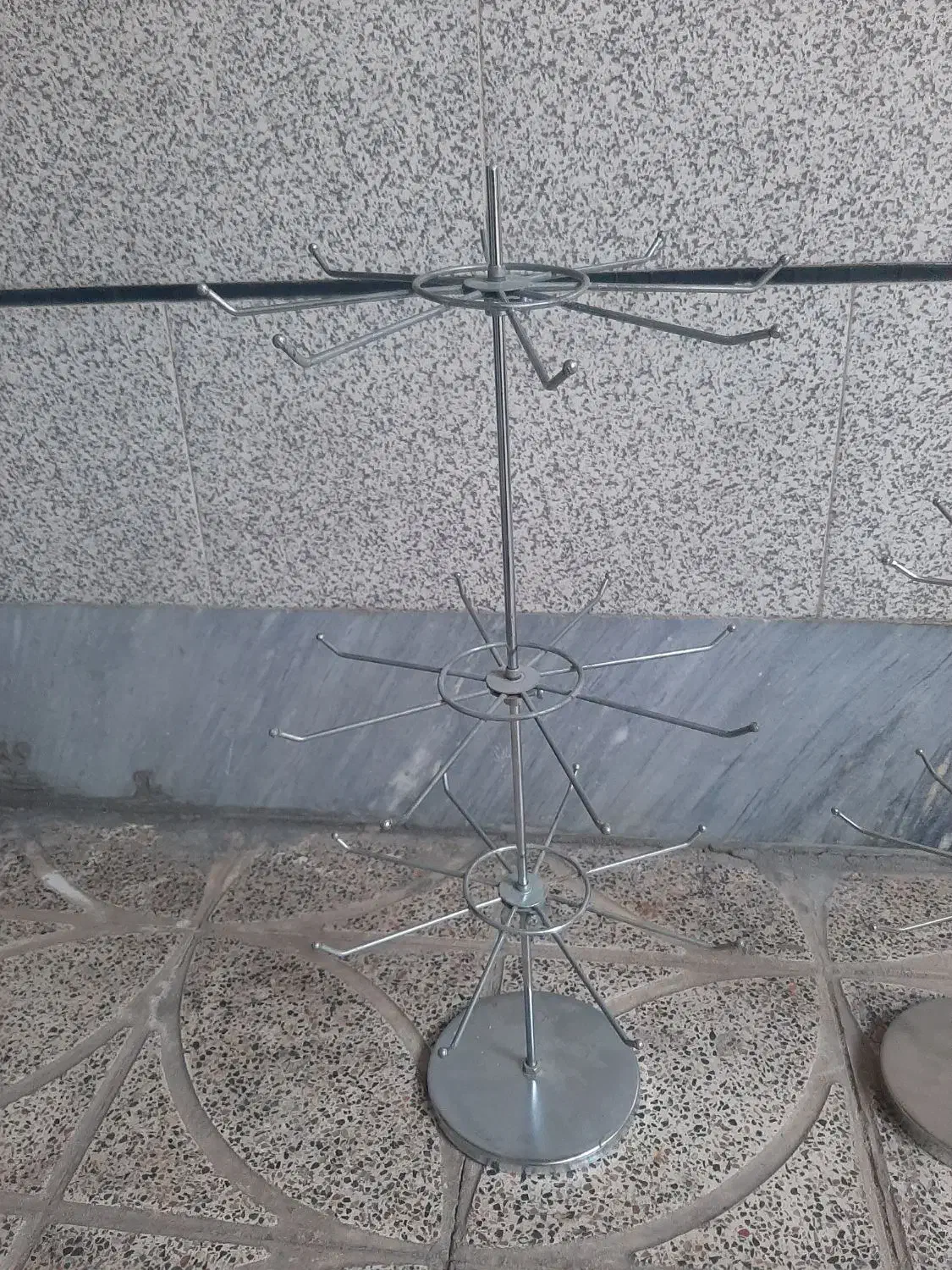 ۳ عدد استند شاخکدار چرخشی رومیزی|فروشگاه و مغازه|نظرآباد, رسالت|دیوار