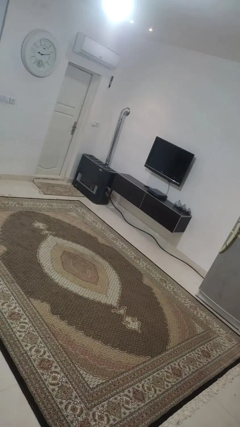 اجاره روزانه خانه ویلایی. کاملا تمیز و زیباو دربست|اجارهٔ کوتاه‌مدت آپارتمان و سوئیت|رشت, کوی حسینی|دیوار