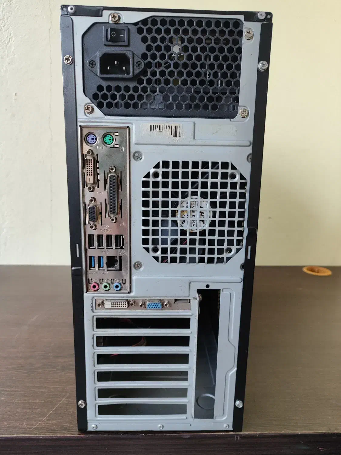 کیس گرین i3 نسل ۴ رم ۱۶ هارد ssd و ۵۰۰ گرافیک ۲|رایانه رومیزی|چالوس, |دیوار