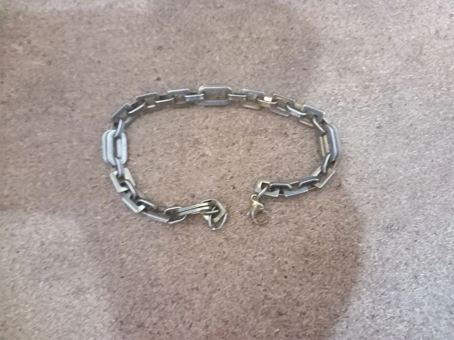 گردنبند و دستبند|بدلیجات|اقبالیه, |دیوار