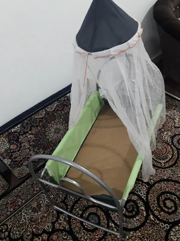 گهواره نوزاد|اسباب و اثاث بچه|ساوه, |دیوار